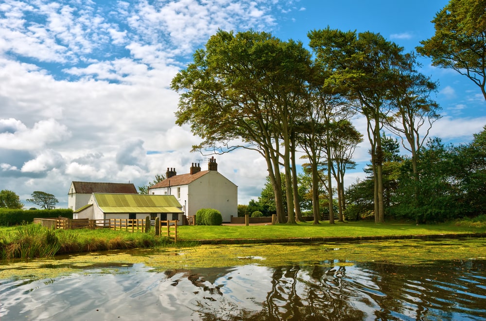 MEES update EPCs for listed buildings and conservation properties Image spec notes: Image courtesy of DepositPhotos, size 'medium'